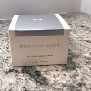 Rodan and Fields micro-dermabrasion paste